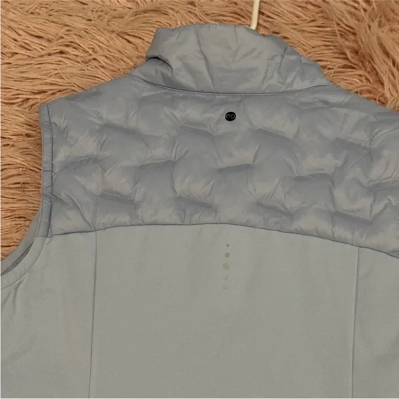 CALIA by Carrie Underwood Light Blue Quilted Vest - Picture 9 of 12